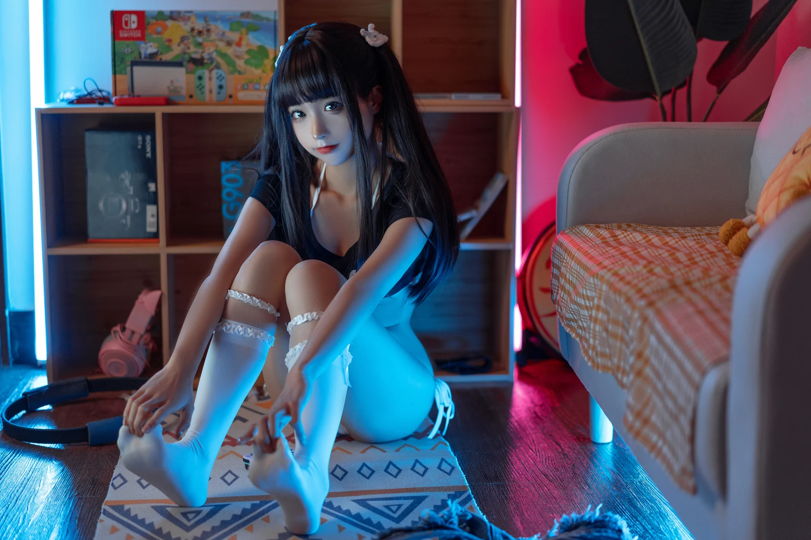045